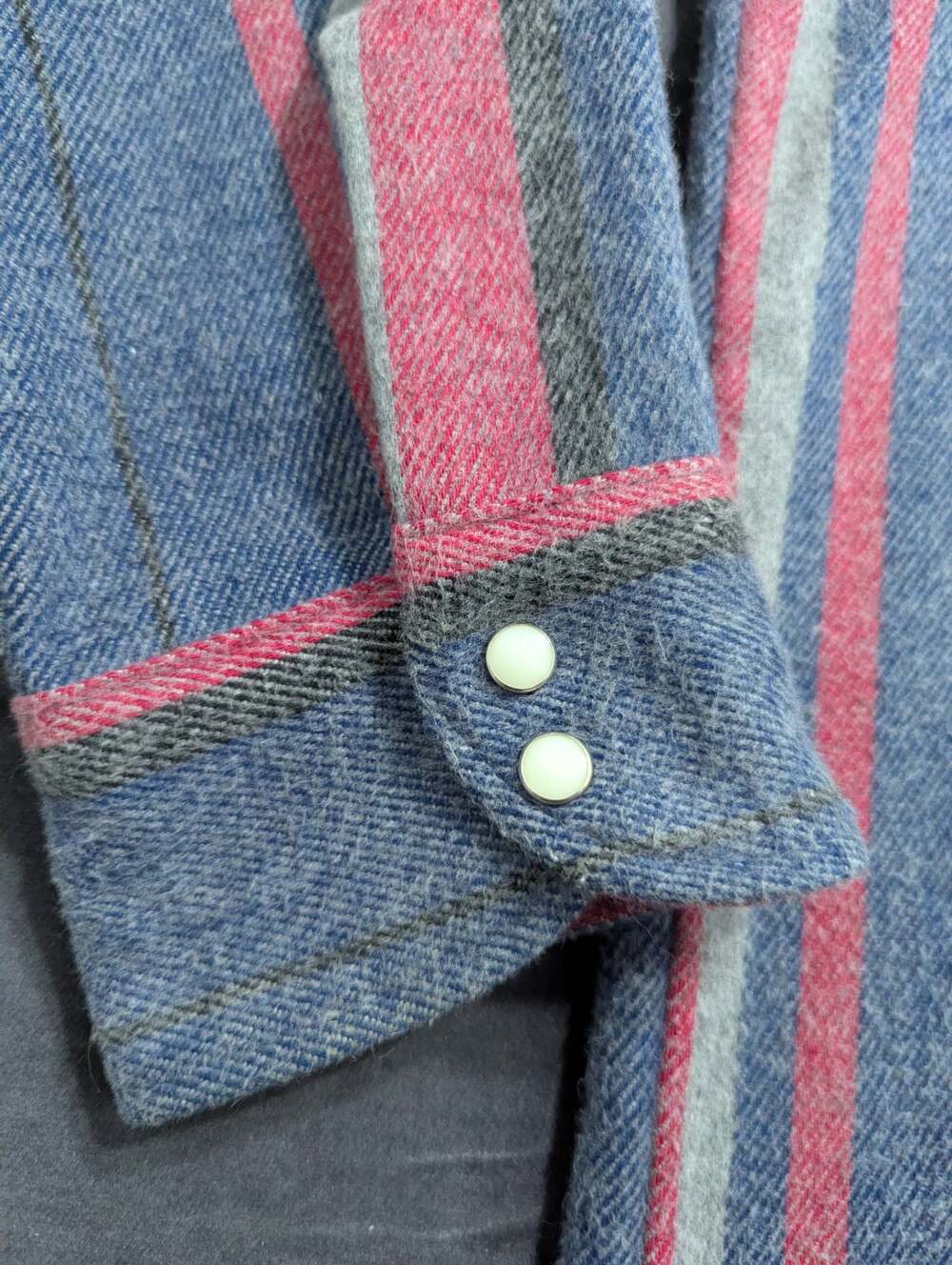 Dakota Five Brothers SNap Western Shirt Mens XL Blue red Striped Made USA 24x29 - Picture 4 of 8